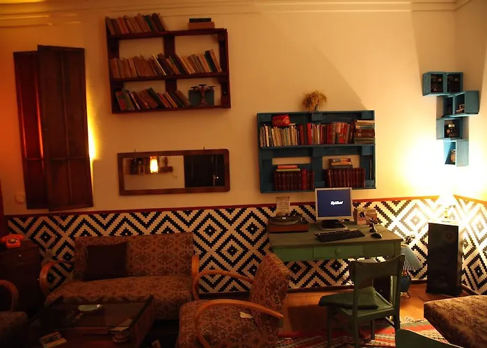 Trip'n'hostel * Tirana