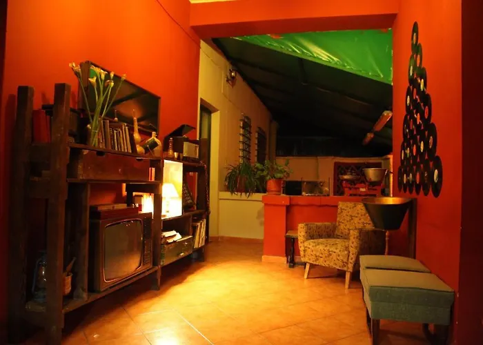 Trip'n'hostel * Tirana