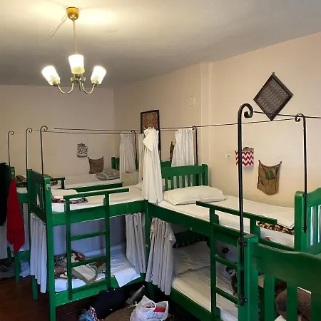 Trip'n'hostel טיראנה