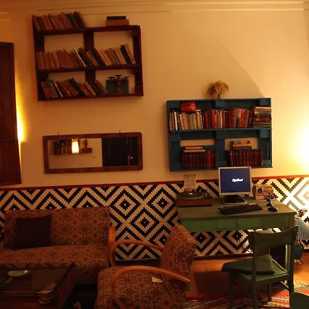 Trip'n'hostel * Tirana